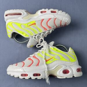 Nike Air Max Plus Hot Punch Women’s Size 9.5 White Running Gym Shoes 862201-102